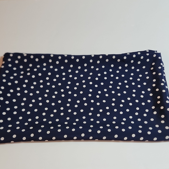 Vintage New Navy Fabric with White/Creme Dots 3 3/4 yds X 39 in. - Picture 3 of 3